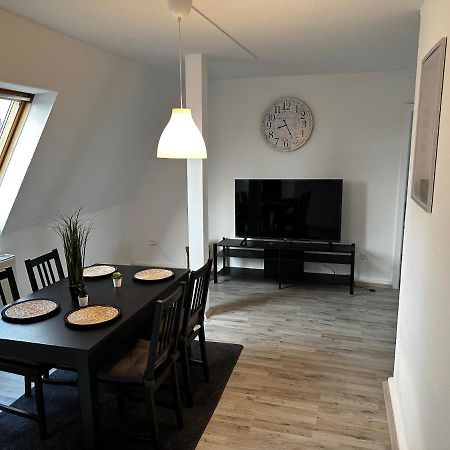 גלזנקירכן A&V Apartments Schoene Dachgeschoss Wohnung Apt Sterne מראה חיצוני תמונה