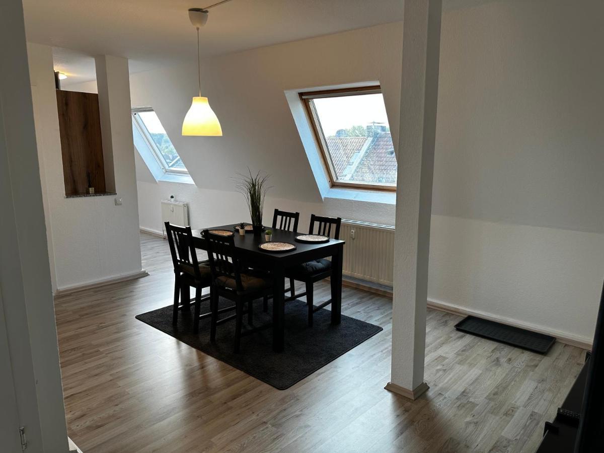 גלזנקירכן A&V Apartments Schoene Dachgeschoss Wohnung Apt Sterne מראה חיצוני תמונה