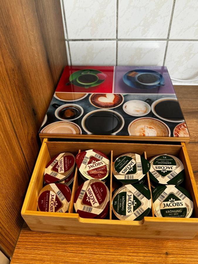 גלזנקירכן A&V Apartments Schoene Dachgeschoss Wohnung Apt Sterne מראה חיצוני תמונה