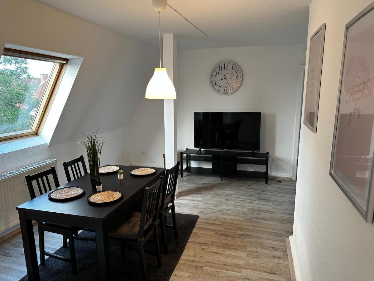 גלזנקירכן A&V Apartments Schoene Dachgeschoss Wohnung Apt Sterne מראה חיצוני תמונה