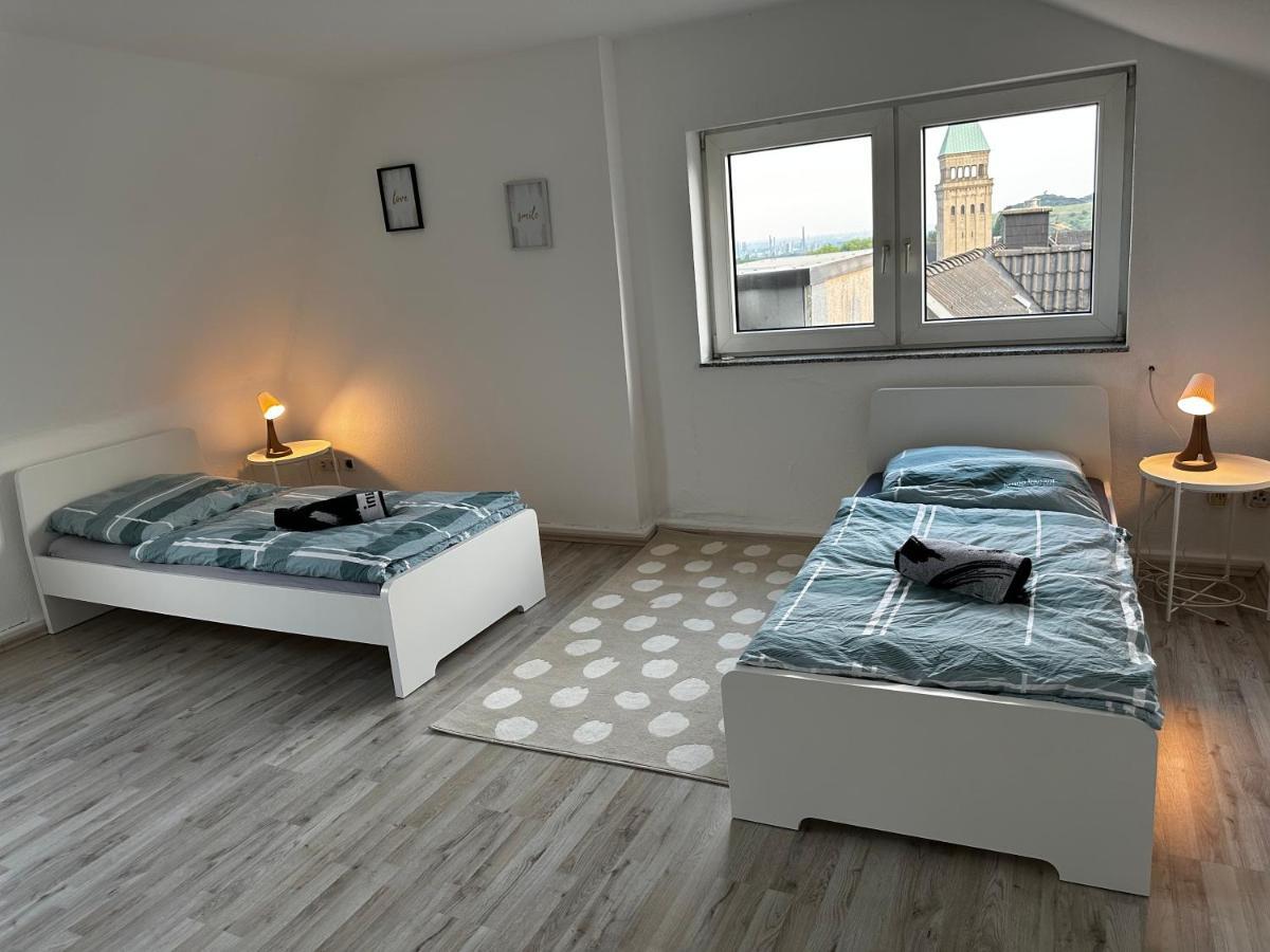 גלזנקירכן A&V Apartments Schoene Dachgeschoss Wohnung Apt Sterne מראה חיצוני תמונה
